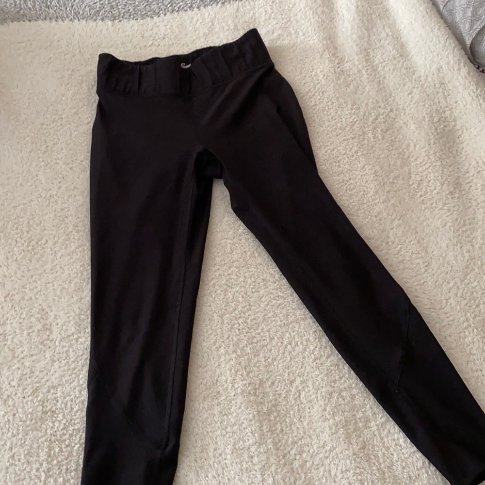 Black camo leggings